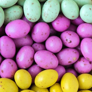 Βάψε τα πασχαλινά αυγά σου με φυσικό τρόπο