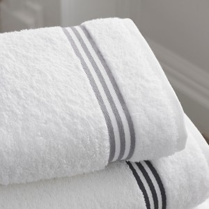 7 τρόποι που θα κάνουν τις πετσέτες σου να κρατήσουν περισσότερο  