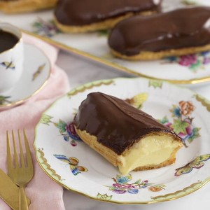 Φτιάξε τα πιο τέλεια éclair με γέμιση κρέμας.