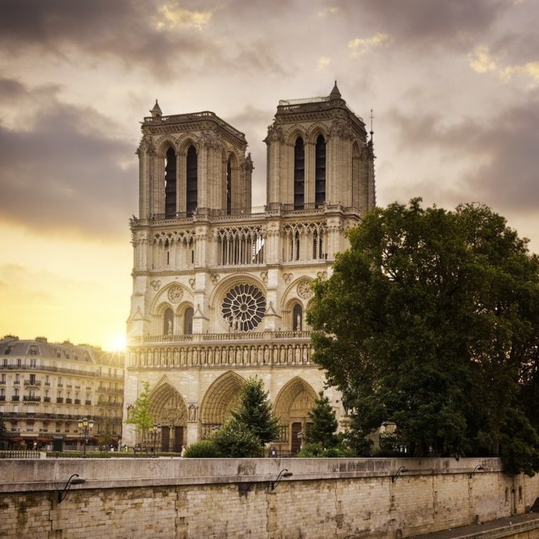 Η Γαλλία αποφάσισε το μέλλον της ανακατασκευής της Notre-Dame 