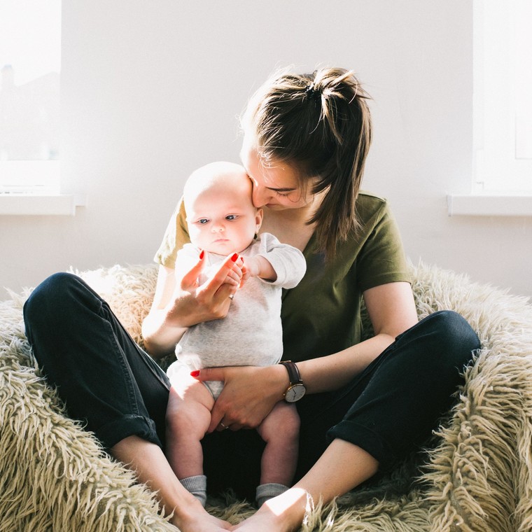 Άδεια μητρότητας: Αυτά είναι τα δικαιώματα και οι παροχές που σου αντιστοιχούν βάση νόμου