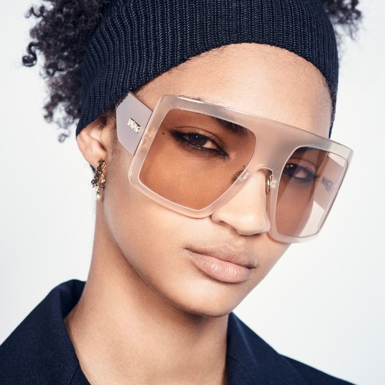 H νέα σειρά γυαλιών ηλίου Solight1 του Dior