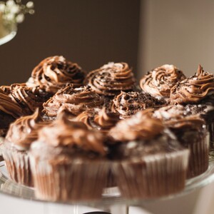 To απόλυτο σοκολατένιο frosting για τα cupcakes σου