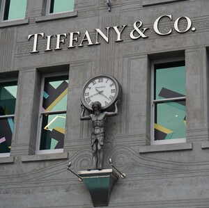  Louis Vuitton VS Gucci: ποιος κορυφαίος όμιλος θα αποκτήσει την Tiffany & Co. 