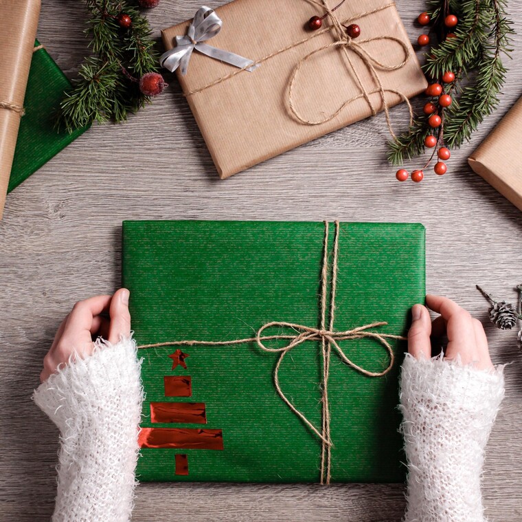 5 tips για να τυλίξεις με τον πιο εντυπωσιακό τρόπο τα δώρα για τους αγαπημένους σου