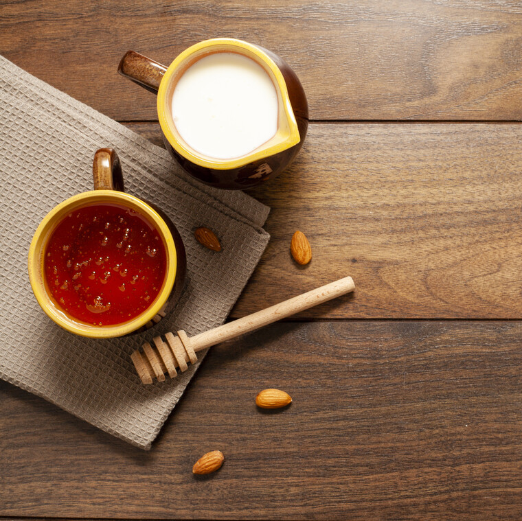 Γάλα και μέλι: σύμμαχοί μας για ένα τέλειο δέρμα