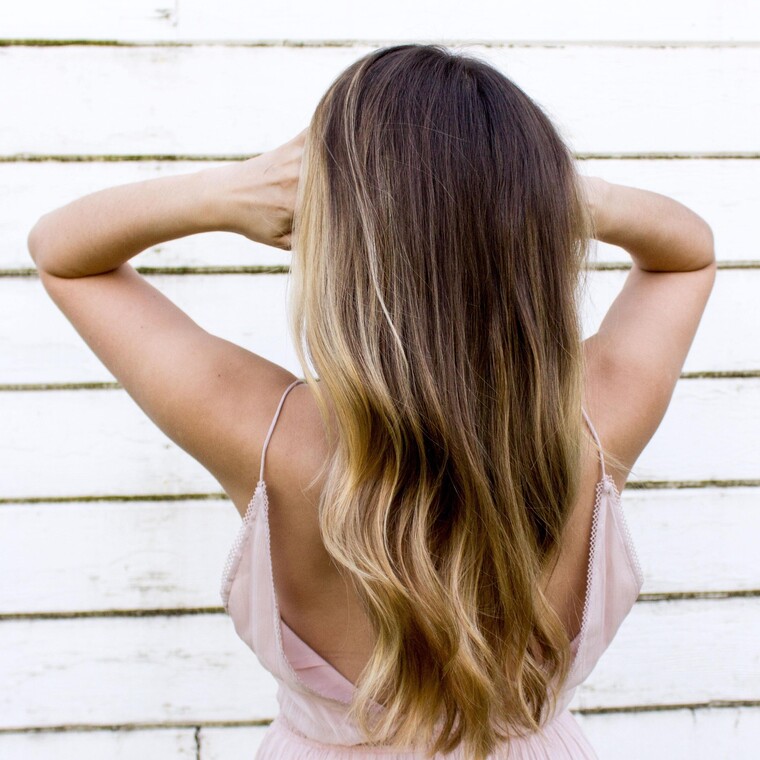 Τα 5 λάθη στα μαλλιά που σε κάνουν να δείχνεις μεγαλύτερη