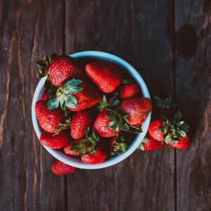 Το μυστικό για να κρατάς πάντα φρέσκες τις φράουλες 