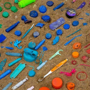 17 μέτρα για τη μείωση των πλαστικών απορριμμάτων στη χώρα μας από το WWFΕλλάς
