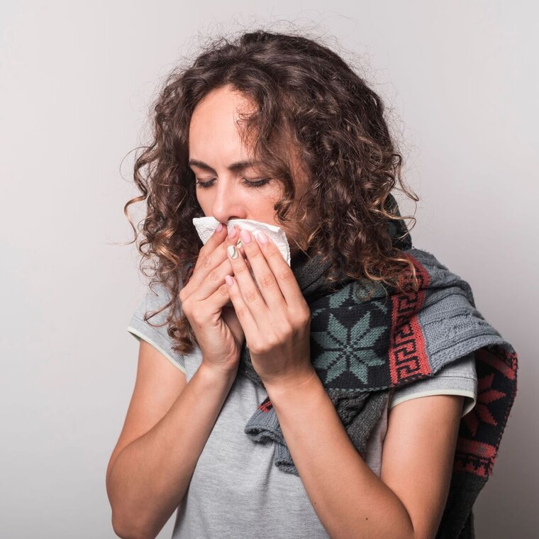 Το κοινό κρυολόγημα αποτελεί σύμμαχο κατά της γρίπης