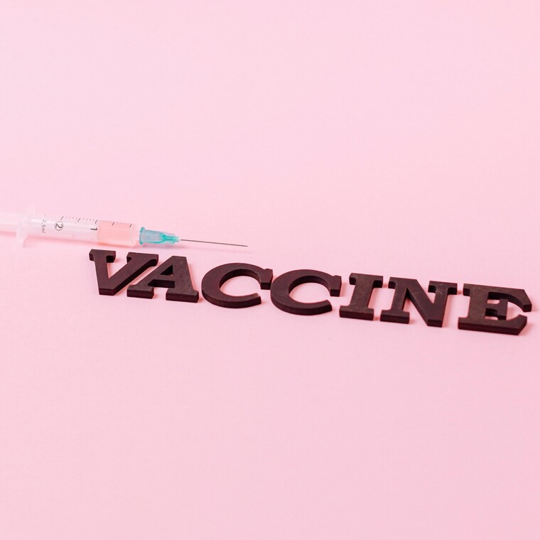 Αποχή από το αλκοόλ για 3 ημέρες μετά το εμβόλιο για τον κορονοϊό, λένε οι επιστήμονες
