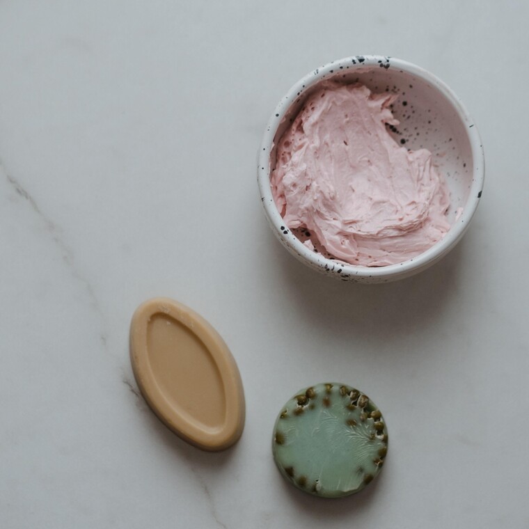 DIY: Ροζ scrub λεμονιού για τέλεια απολέπιση του δέρματός σου