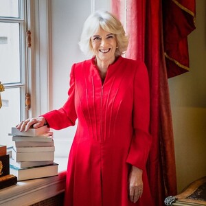 Γιατί η Camilla Parker Bowles ξεκίνησε ένα νέο Instagram account