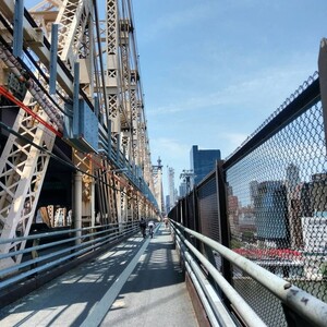 Δυο γέφυρες της Νέας Υόρκης θ' αποκτήσουν επιτέλους τους ποδηλατόδρομούς τους